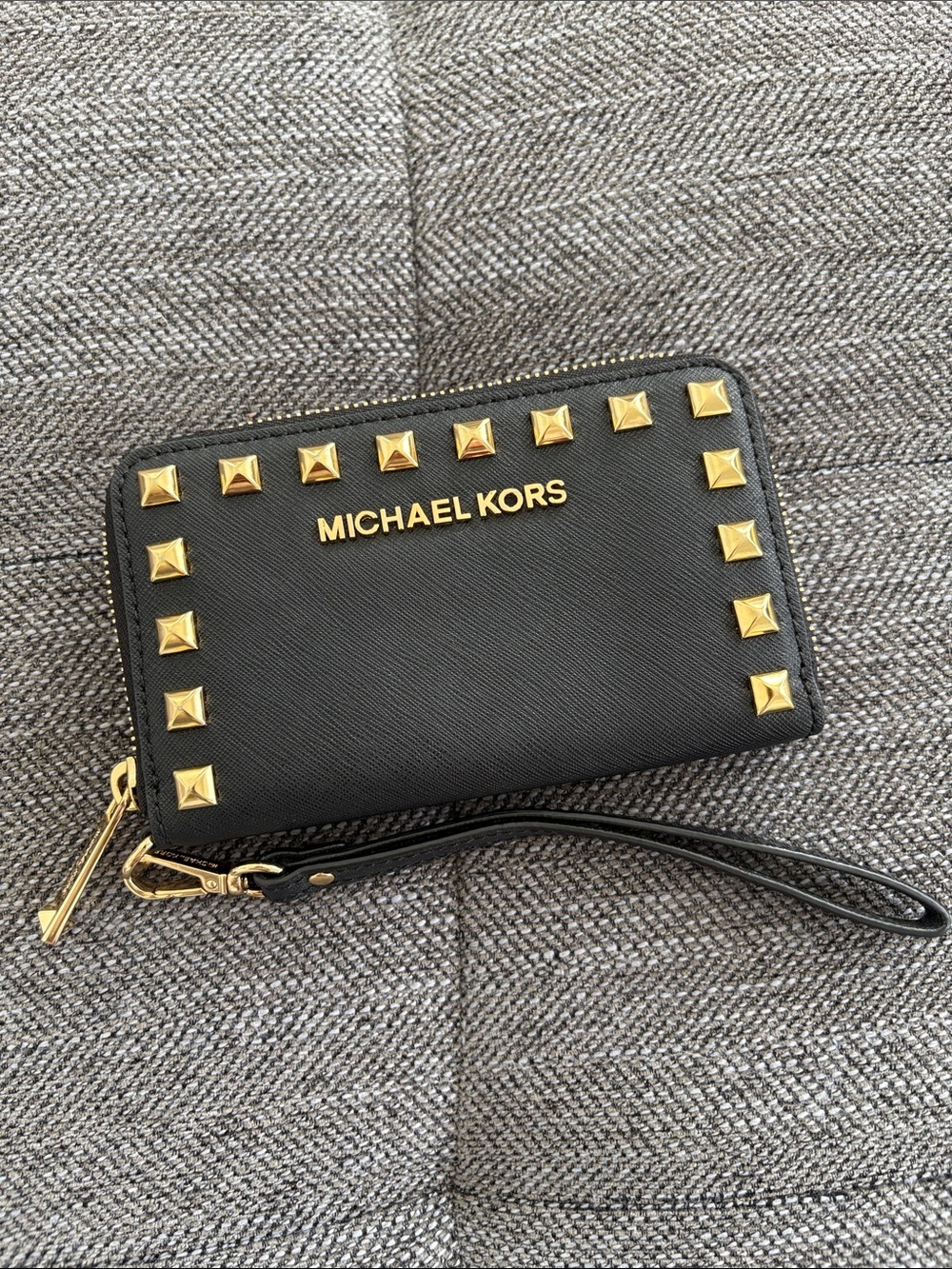 Michael Kors Jet Set Studded Wallet